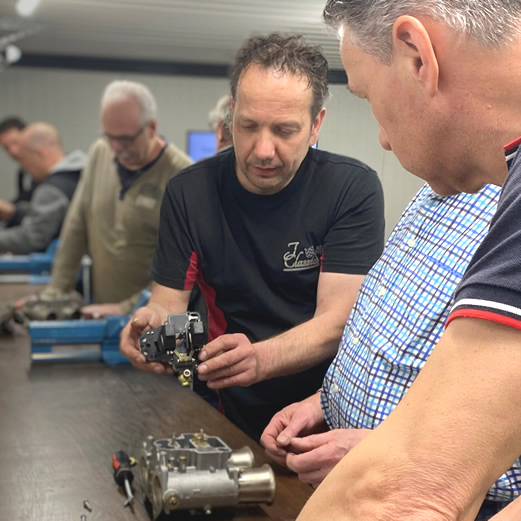 Afstellen van klassieke auto